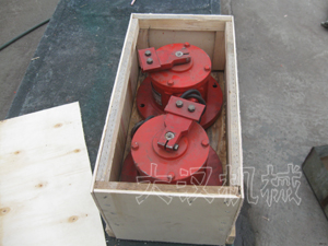 振動(dòng)電機(jī)兩臺(tái) 振動(dòng)電機(jī)兩臺(tái)